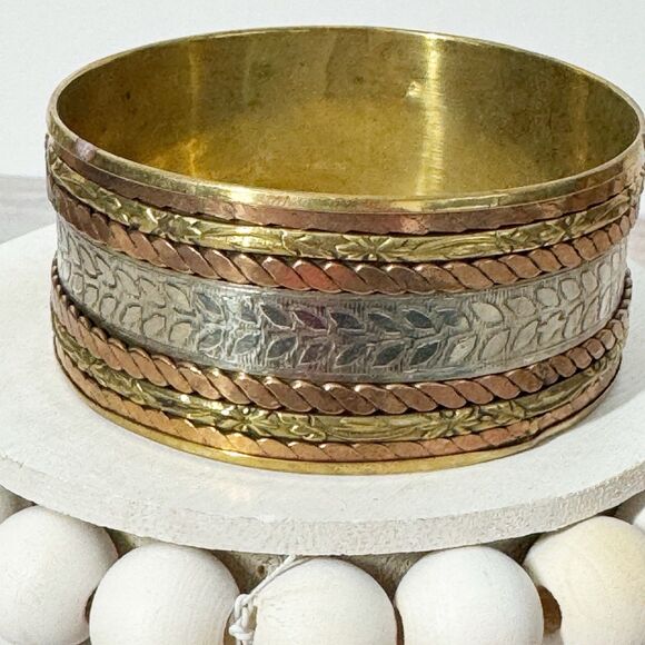 Artisan Chunky Wide Gold Silver Brass Textured Stripes Leaf Bangle Bracelet - Picture 8 of 16